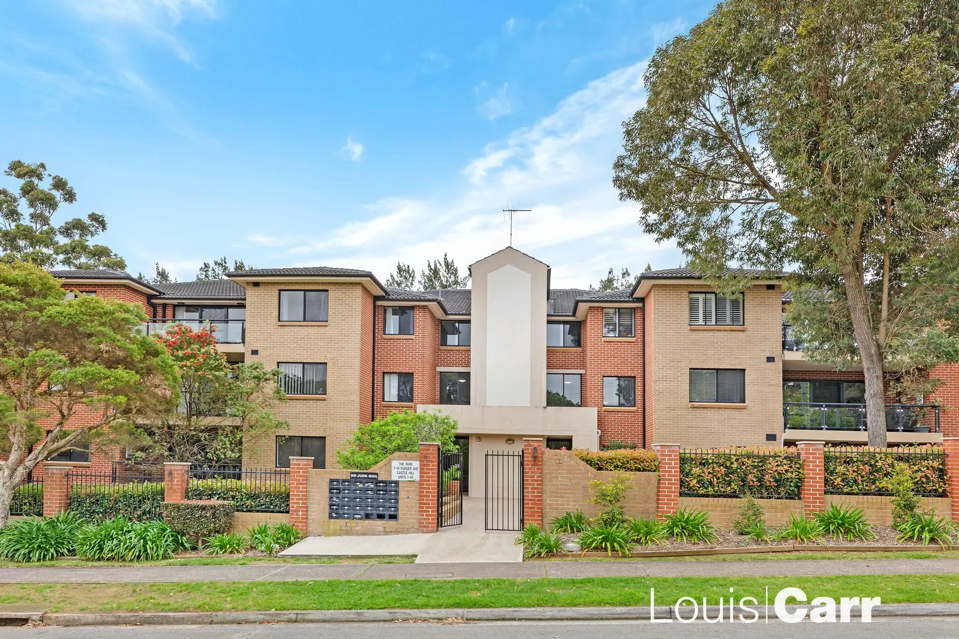 24/7-15 Purser Avenue, Castle Hill Sold by Louis Carr Real Estate - image 1