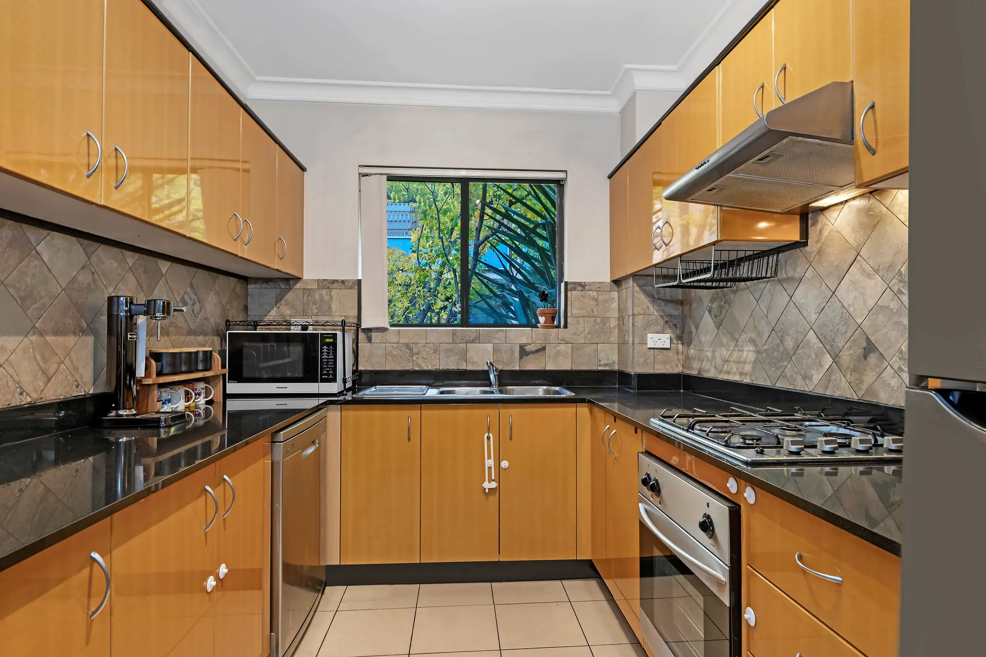 8/9 Kilbenny Street, Kellyville Ridge Sold by Louis Carr Real Estate - image 5