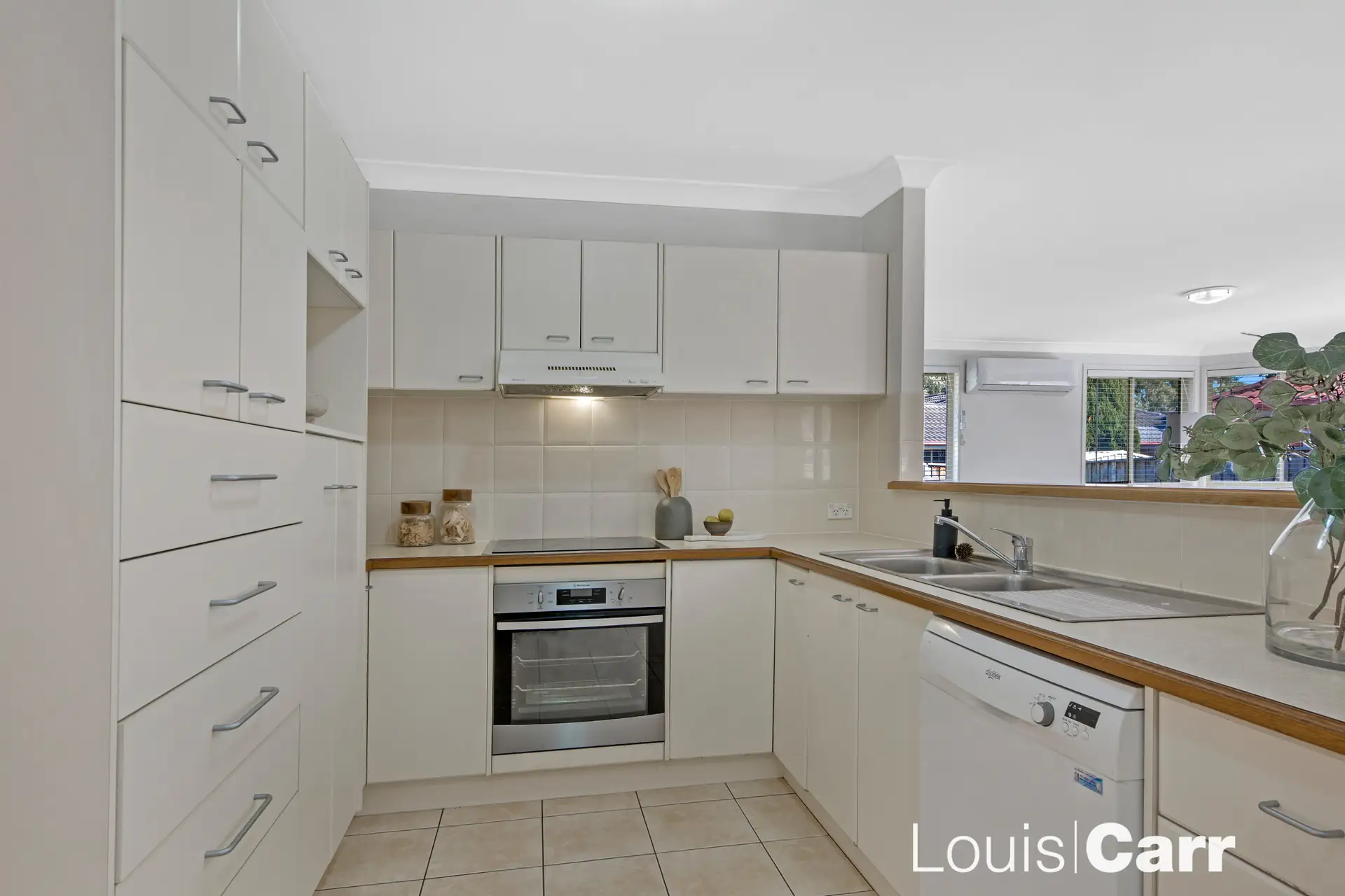 30 Macquarie Avenue, Kellyville Sold by Louis Carr Real Estate - image 7