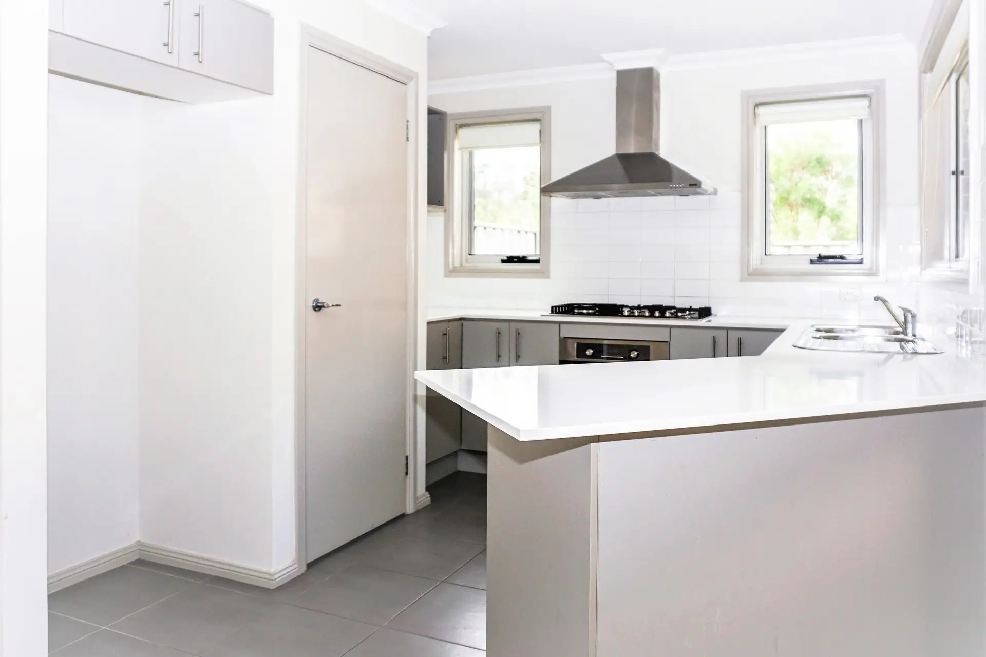 86 Fairway Drive, Kellyville Leased by Louis Carr Real Estate - image 2