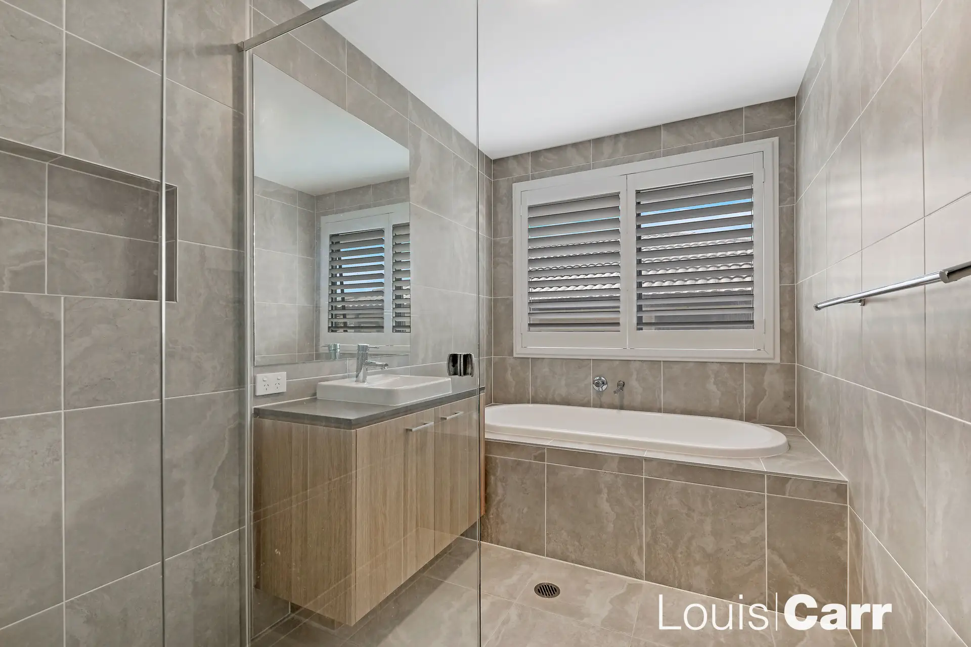 28 Marketsfield Avenue, North Kellyville Leased by Louis Carr Real Estate - image 6