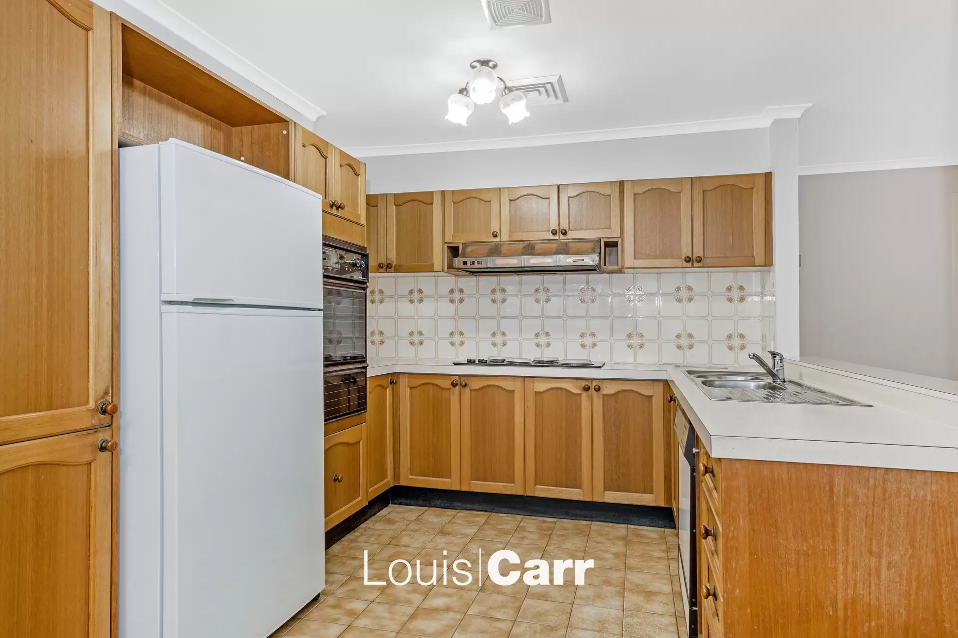 4 Drawbridge Place, Castle Hill Sold by Louis Carr Real Estate - image 5