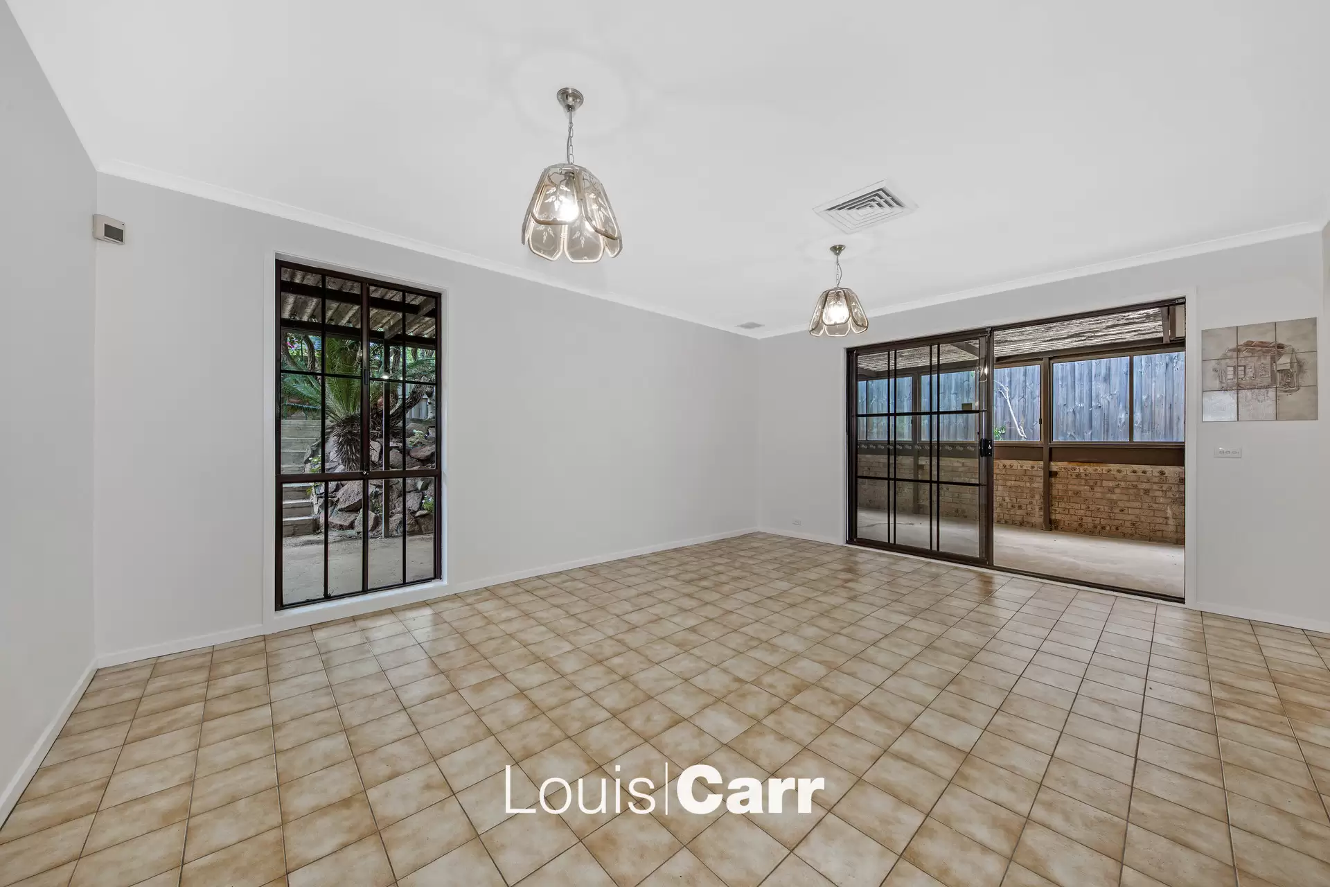 4 Drawbridge Place, Castle Hill Sold by Louis Carr Real Estate - image 6