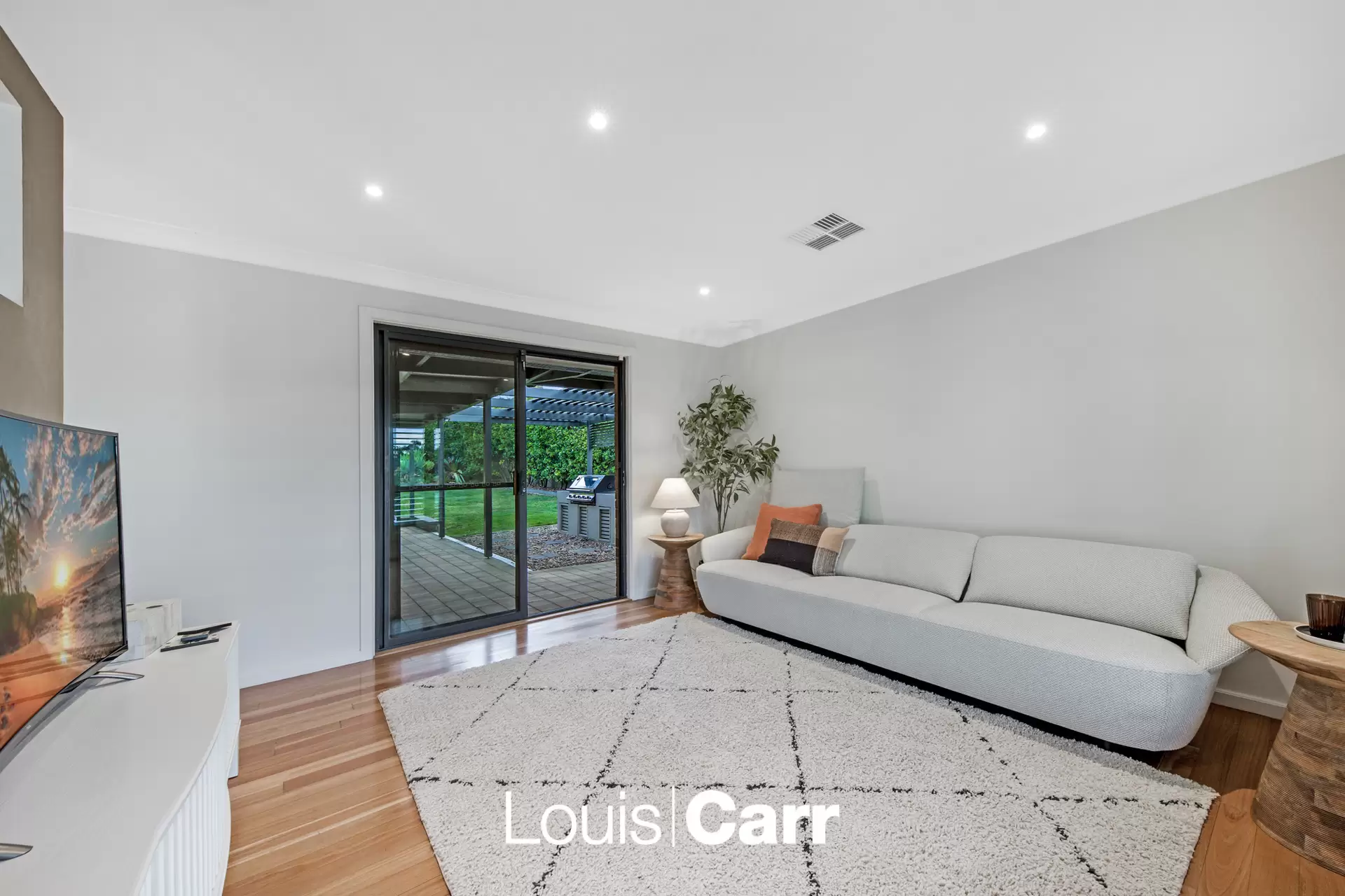 18 Chiltern Crescent, Castle Hill Sold by Louis Carr Real Estate - image 7