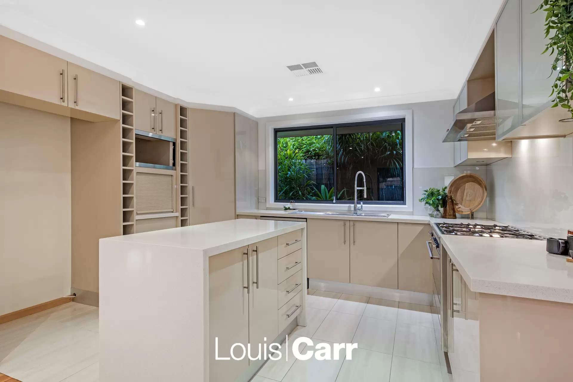 18 Chiltern Crescent, Castle Hill Sold by Louis Carr Real Estate - image 5