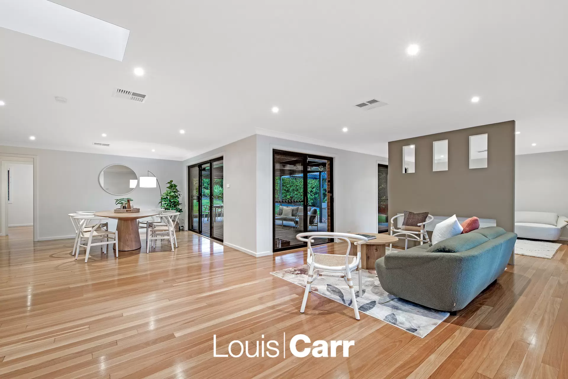 18 Chiltern Crescent, Castle Hill Sold by Louis Carr Real Estate - image 3