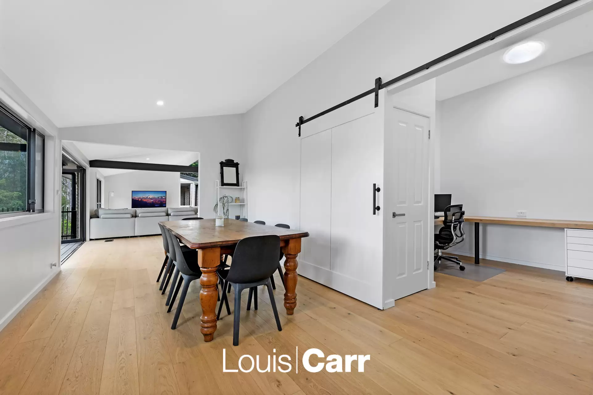 18 Farhall Place, Glenhaven Sold by Louis Carr Real Estate - image 1
