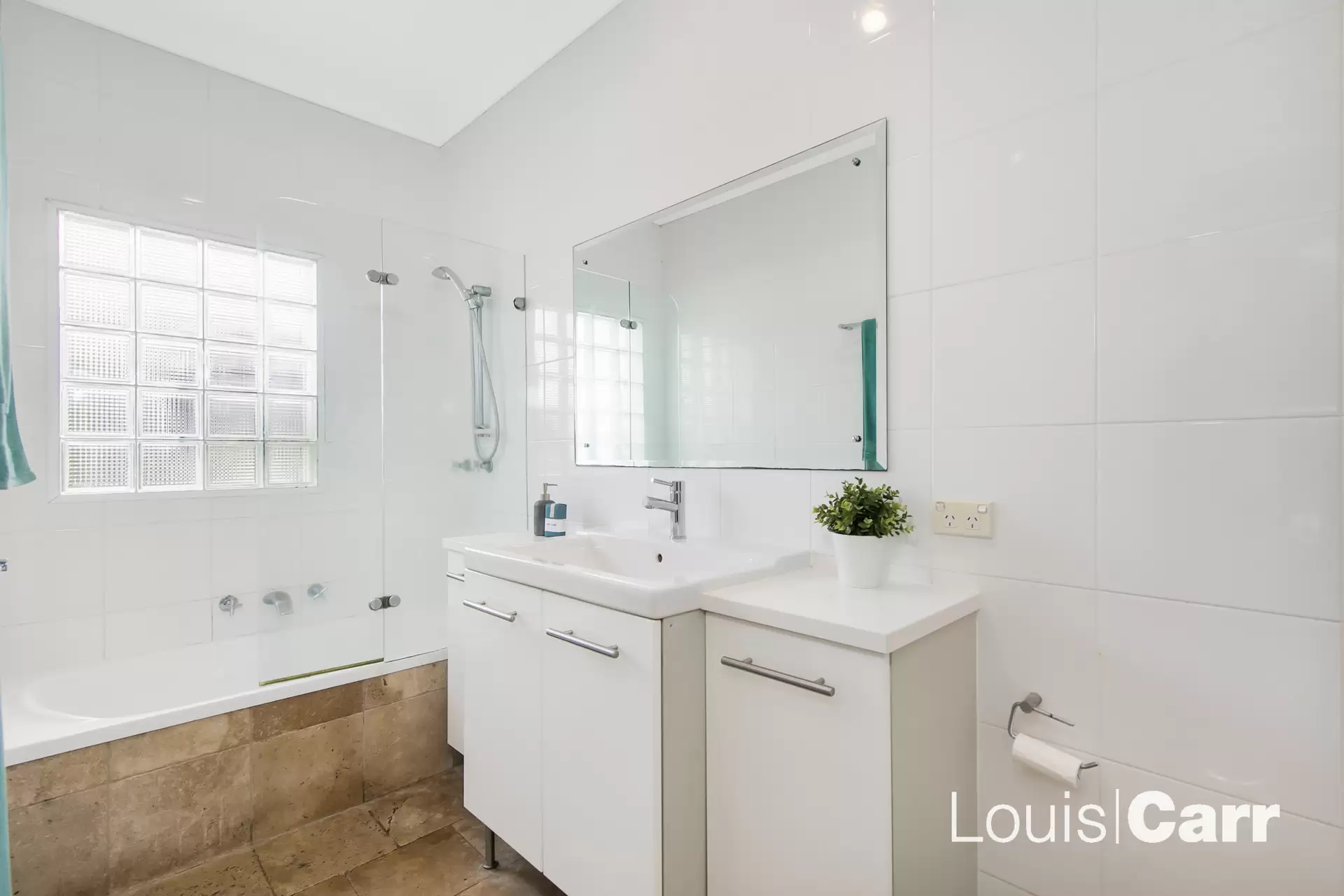 17 Darlington Drive, Cherrybrook Sold by Louis Carr Real Estate - image 9