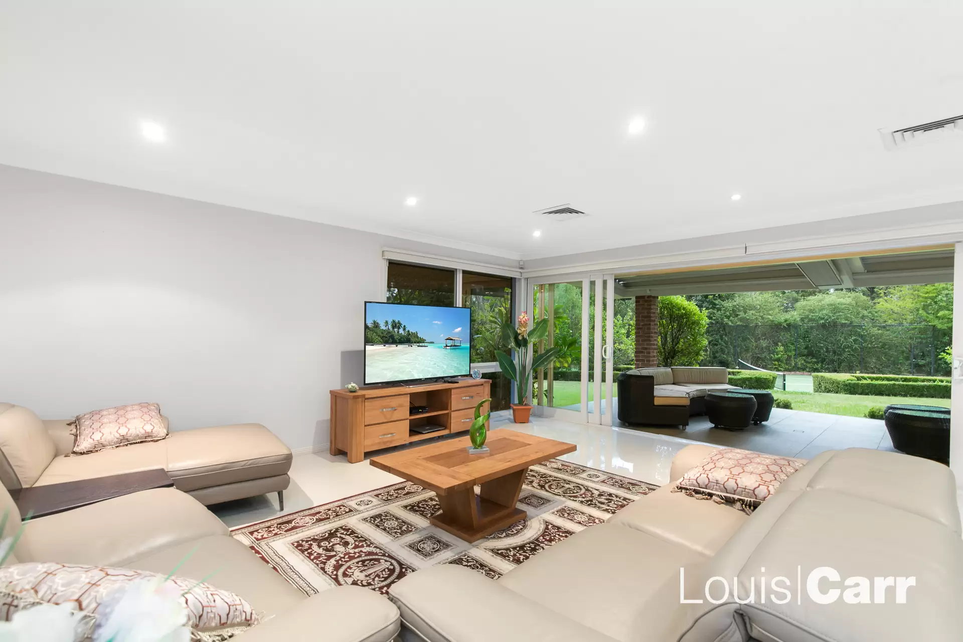8 Eaglehawk Place, West Pennant Hills Sold by Louis Carr Real Estate - image 4