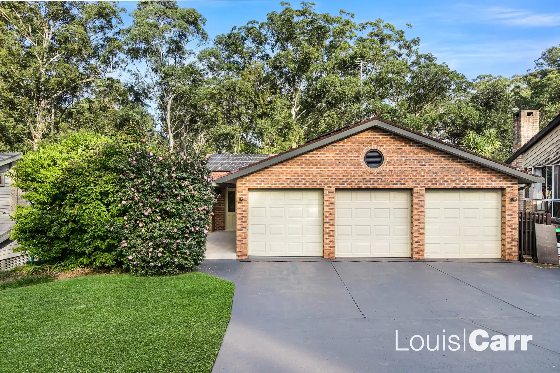 11 Elabana Crescent, Castle Hill Sold by Louis Carr Real Estate - image 1