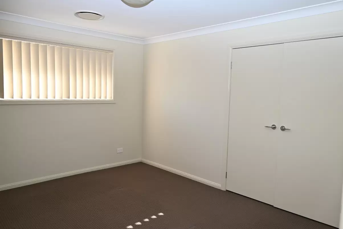 15 Wembley Avenue, North Kellyville Leased by Louis Carr Real Estate - image 4