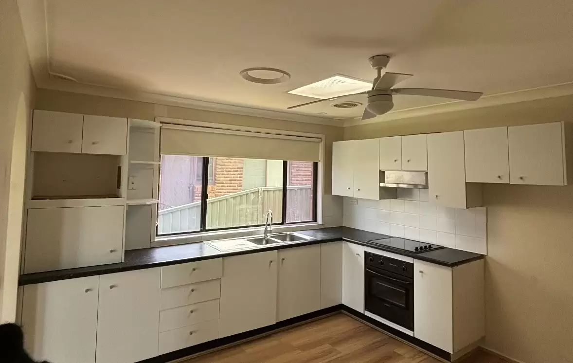 178 James Cook Drive, Kings Langley Leased by Louis Carr Real Estate - image 5