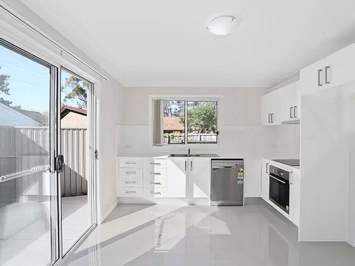 7a Tamarisk Crescent, Cherrybrook Leased by Louis Carr Real Estate - image 3