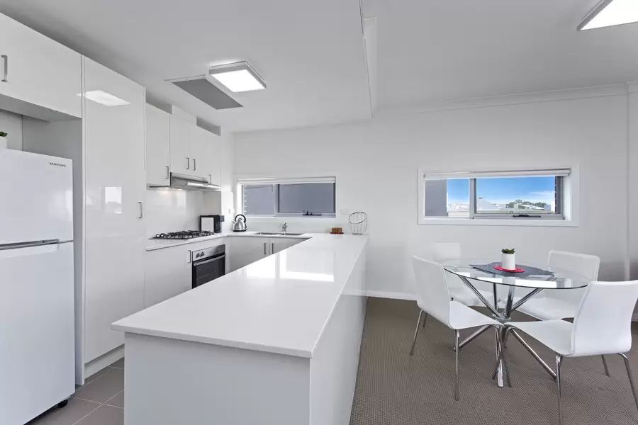 6/52-54 Old Northern Road, Baulkham Hills Leased by Louis Carr Real Estate - image 1