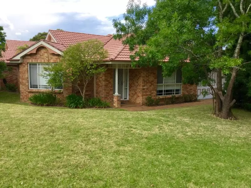 2/10 Fairburn Avenue, West Pennant Hills Leased by Louis Carr Real Estate - image 1