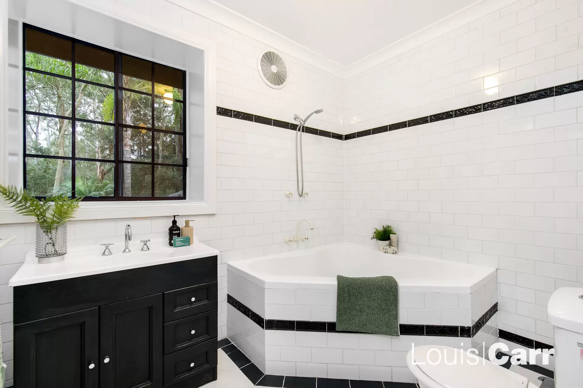 19 Bellwood Place, Castle Hill Sold by Louis Carr Real Estate - image 14