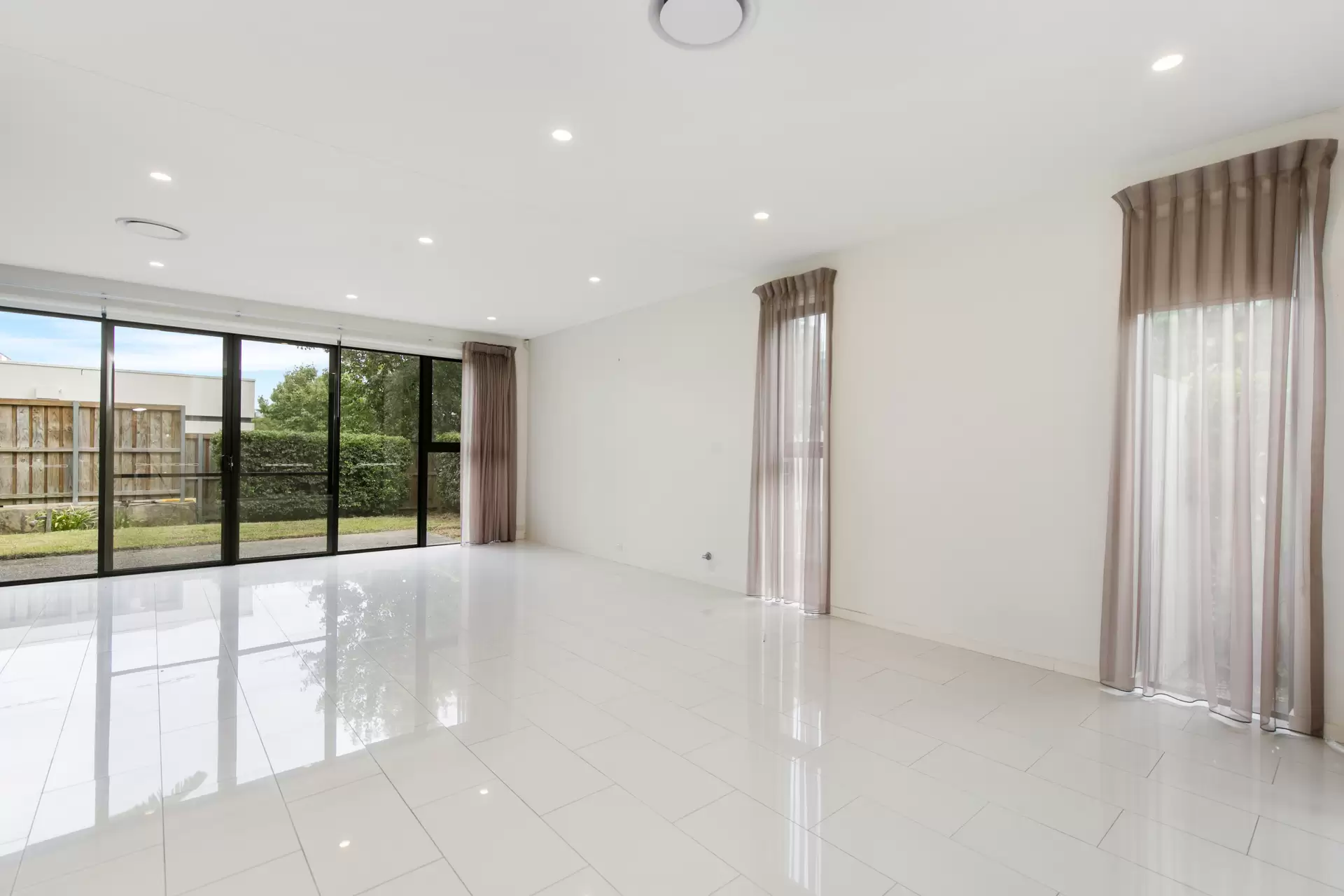 38 Messenger Street, North Kellyville Leased by Louis Carr Real Estate - image 8