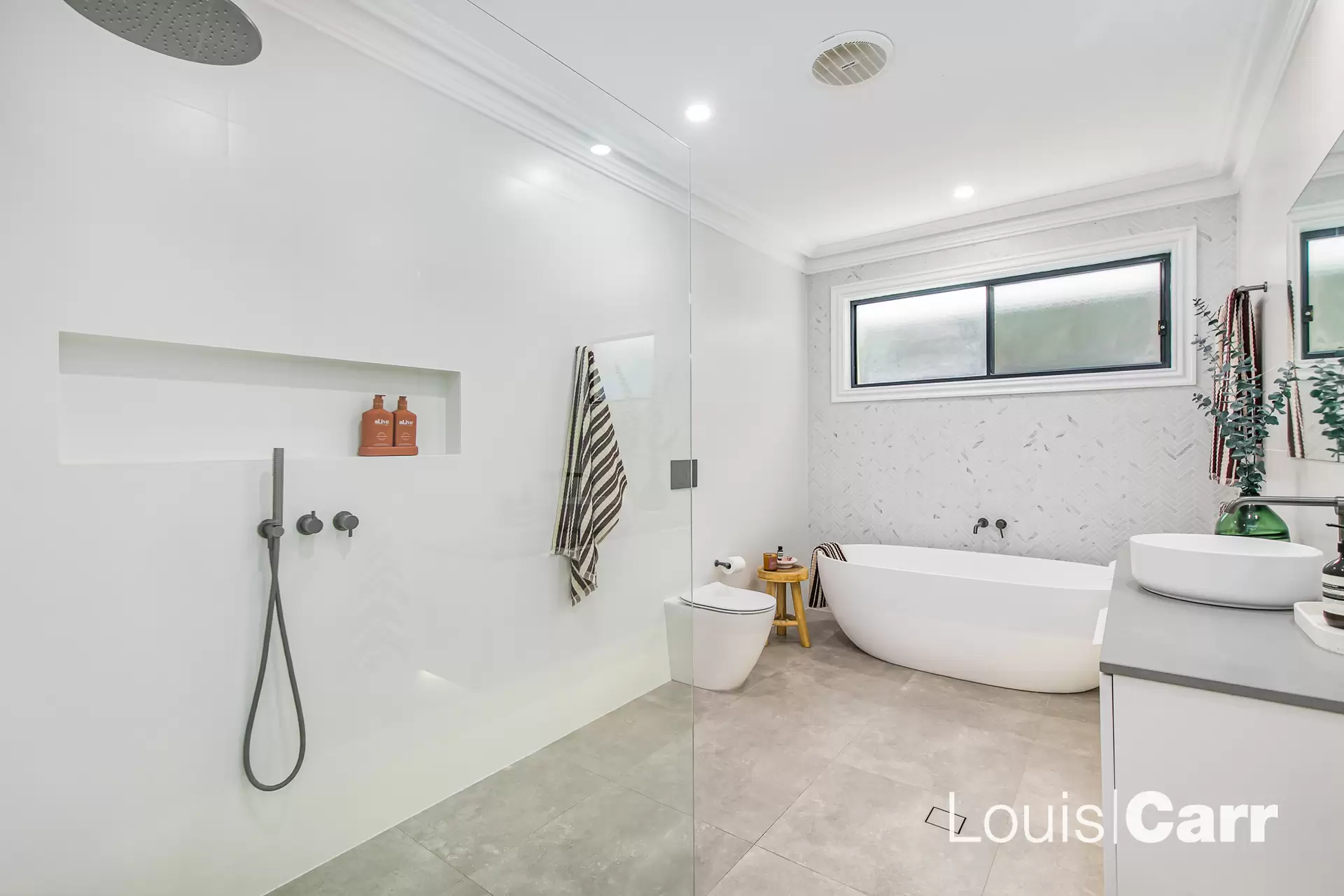 9 Hoop Pine Place, West Pennant Hills Sold by Louis Carr Real Estate - image 14
