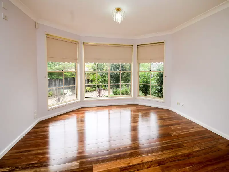 14 Mowbray Close, Castle Hill Leased by Louis Carr Real Estate - image 3