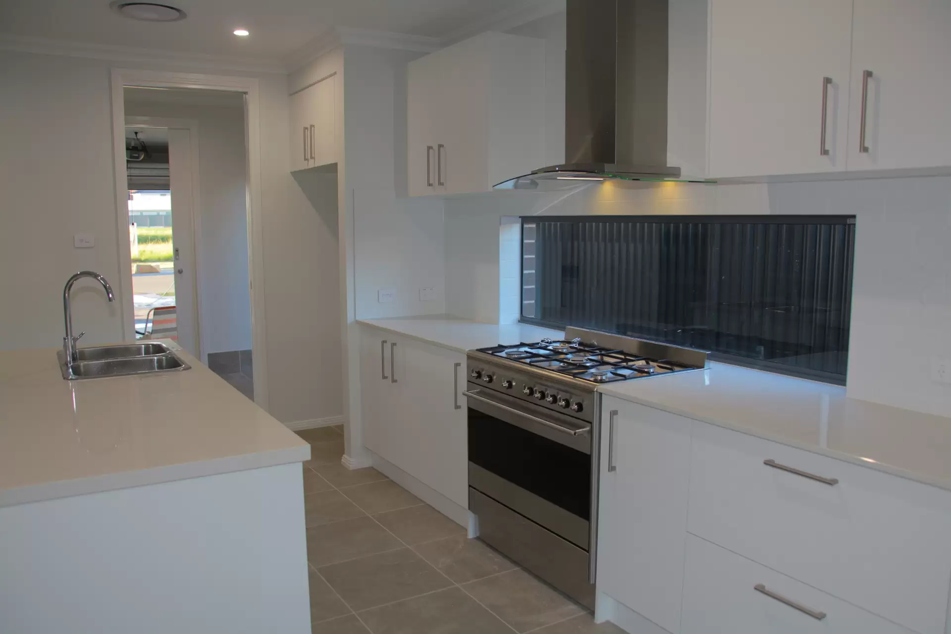 23 Monmouth Drive, Box Hill Leased by Louis Carr Real Estate - image 2