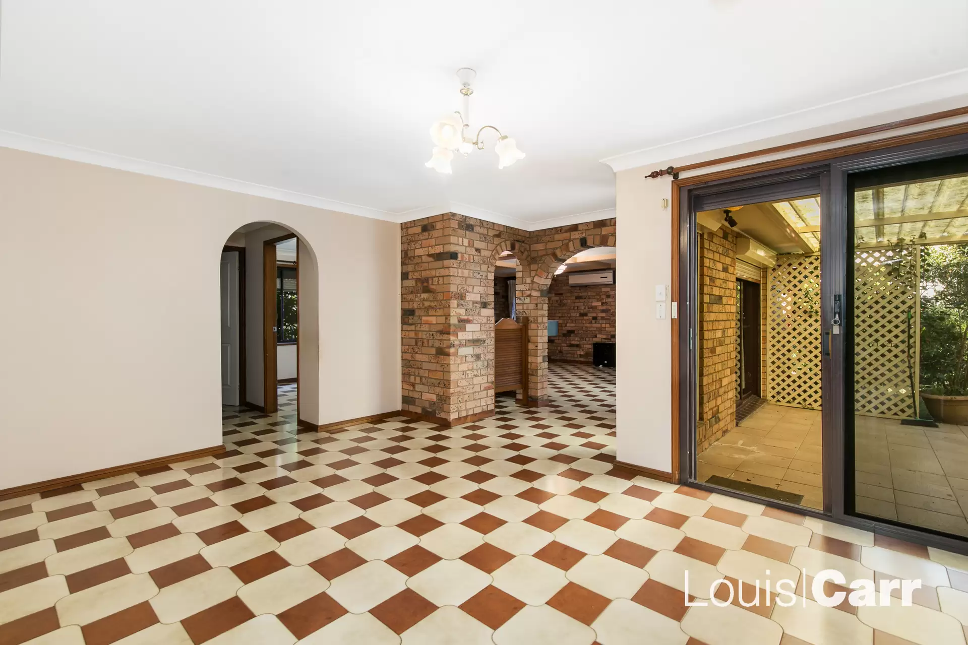 27 Walnut Grove, Cherrybrook Sold by Louis Carr Real Estate - image 4