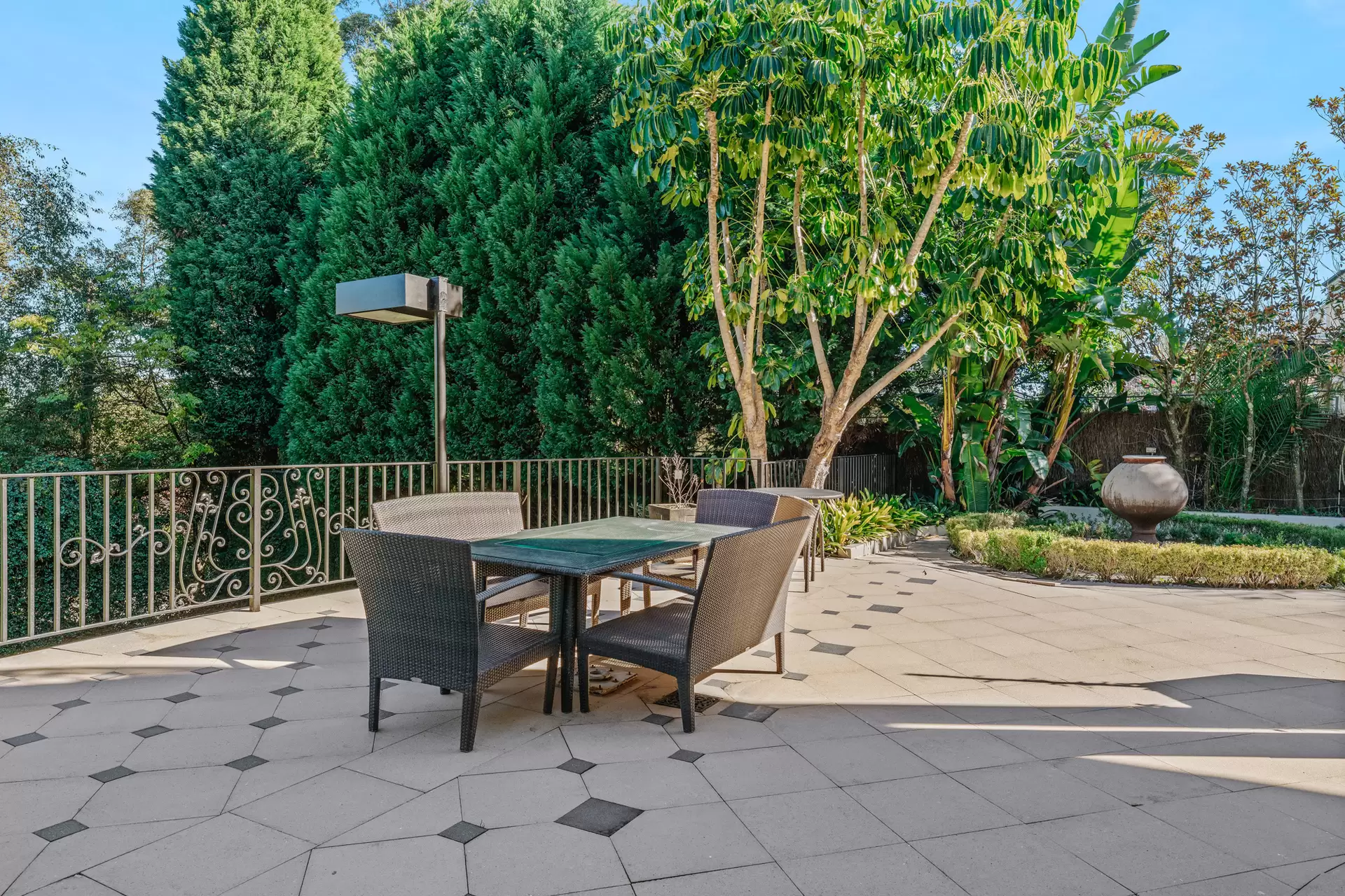 7 Carnarvon Avenue, Glenhaven Sold by Louis Carr Real Estate - image 30