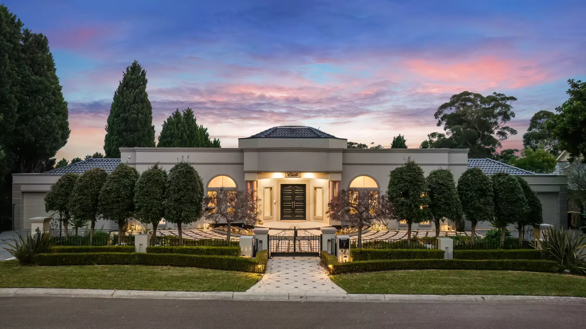7 Carnarvon Avenue, Glenhaven Sold by Louis Carr Real Estate - image 2