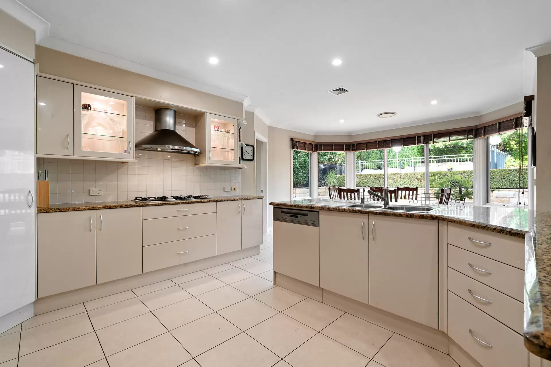 28 Sandhurst Crescent, Glenhaven Sold by Louis Carr Real Estate - image 11