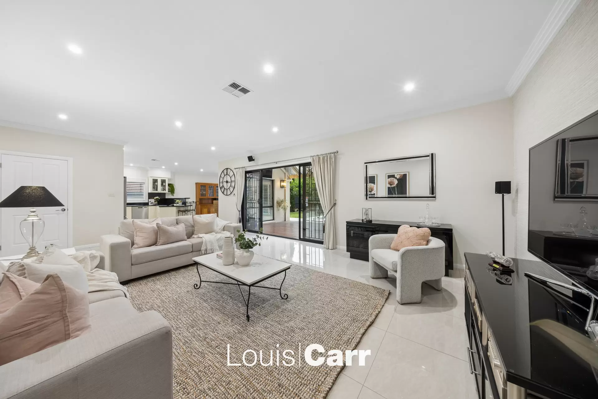 10 Emlyn Place, Beaumont Hills Sold by Louis Carr Real Estate - image 13