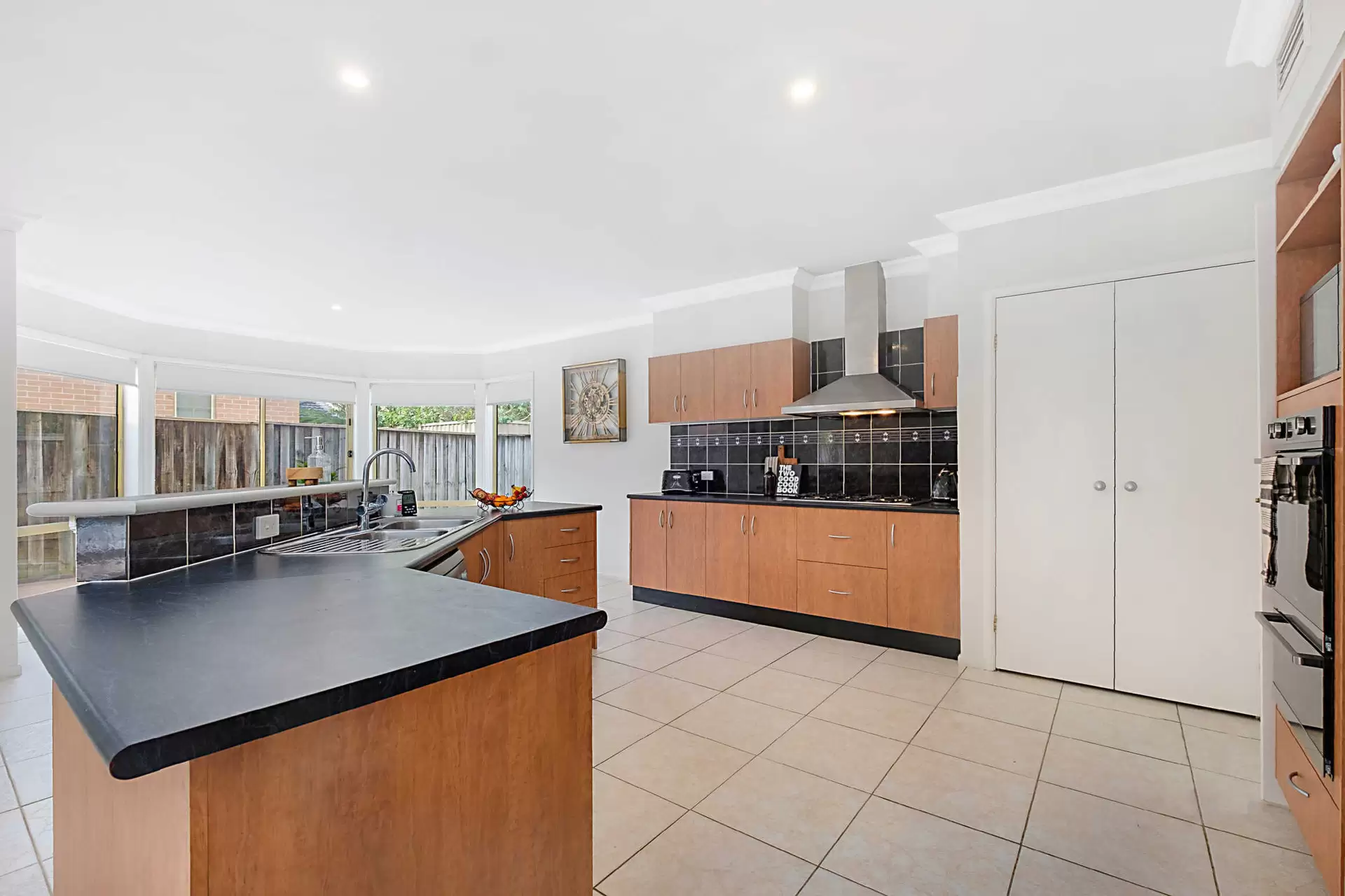 22 Ben Place, Beaumont Hills Leased by Louis Carr Real Estate - image 5