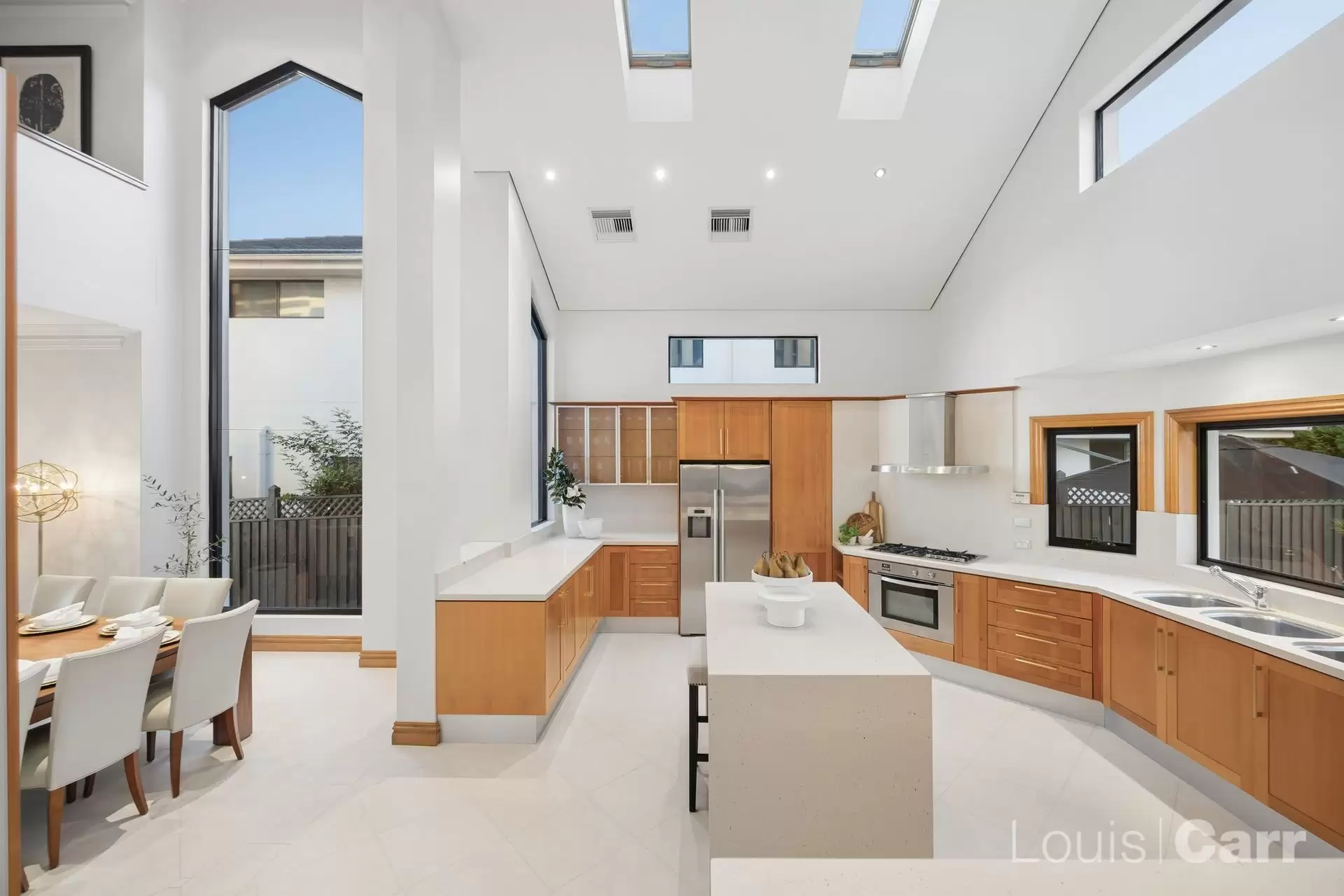 8 Huntingdale Circle, Castle Hill For Sale by Louis Carr Real Estate - image 5
