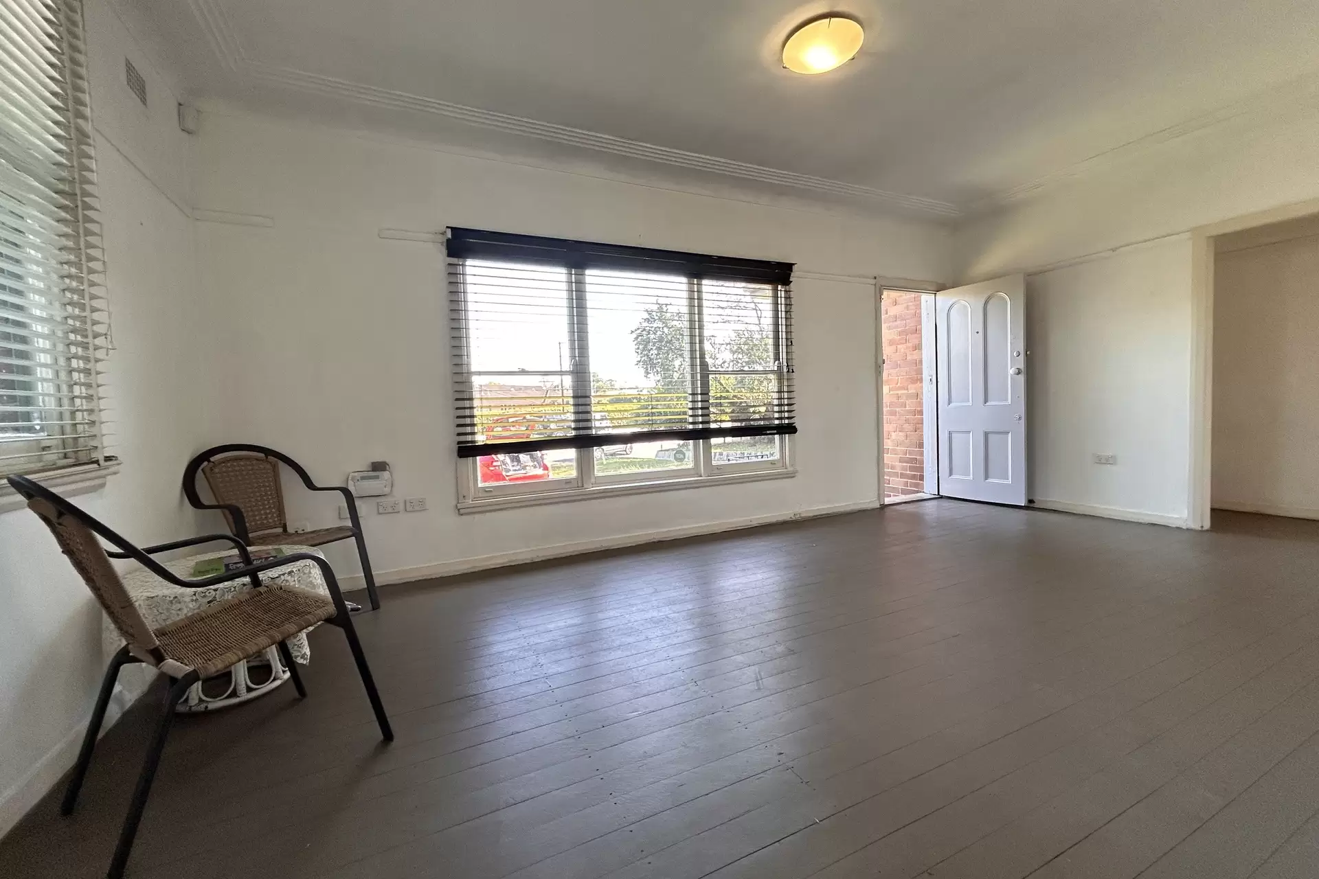 413 Windsor Road, Baulkham Hills Leased by Louis Carr Real Estate - image 2