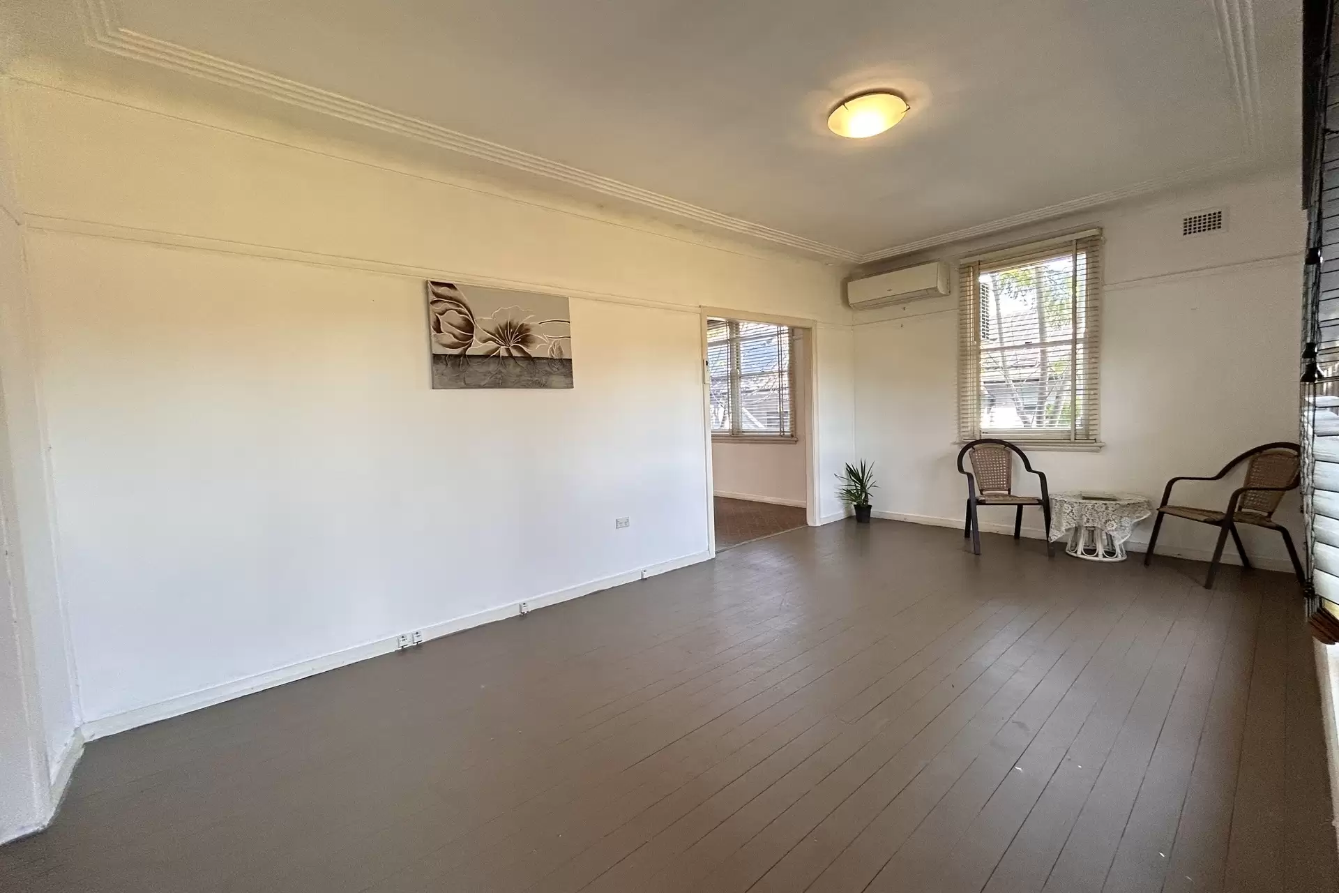 413 Windsor Road, Baulkham Hills Leased by Louis Carr Real Estate - image 3