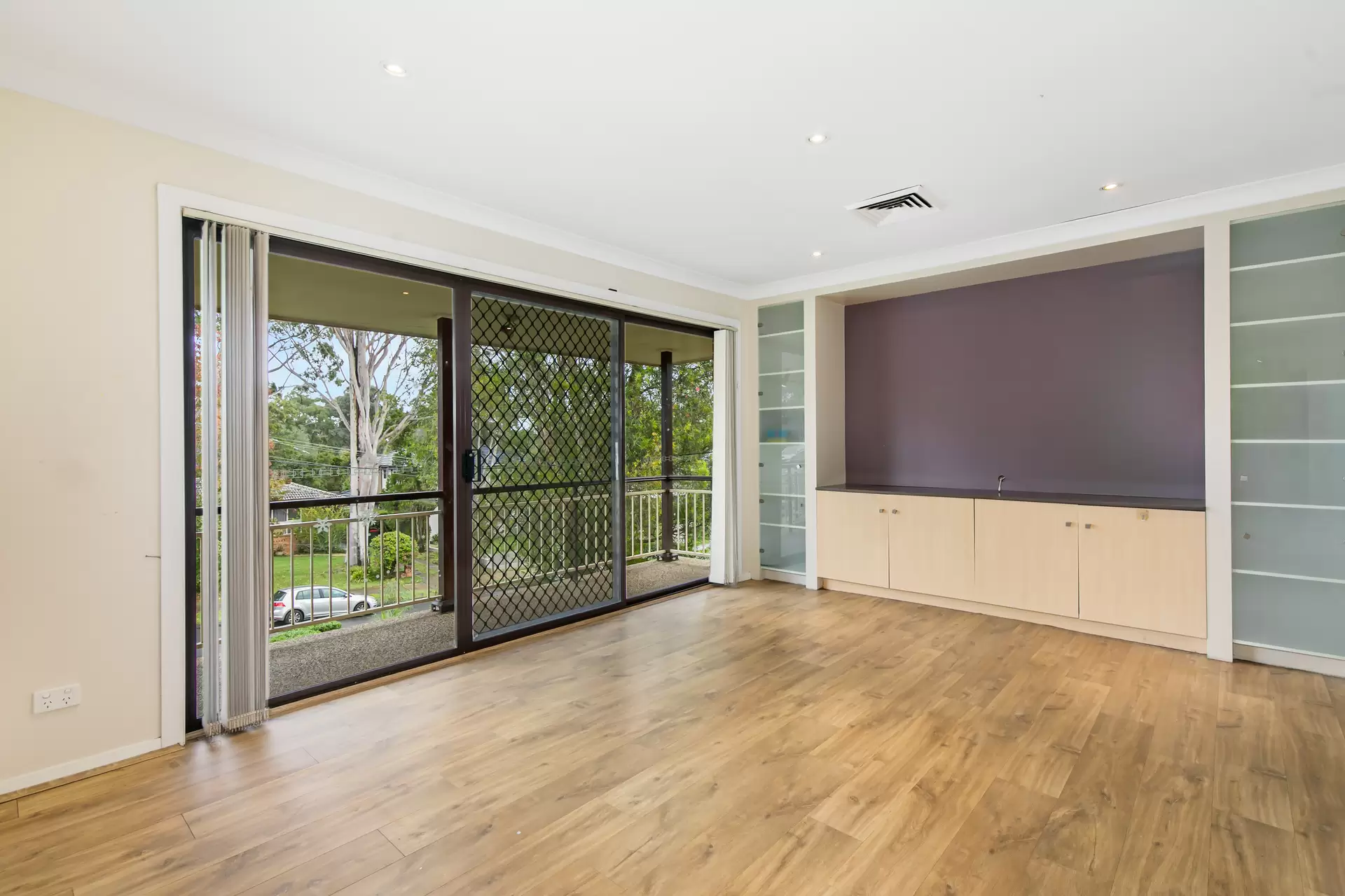 39 Carver Crescent, Baulkham Hills Leased by Louis Carr Real Estate - image 4