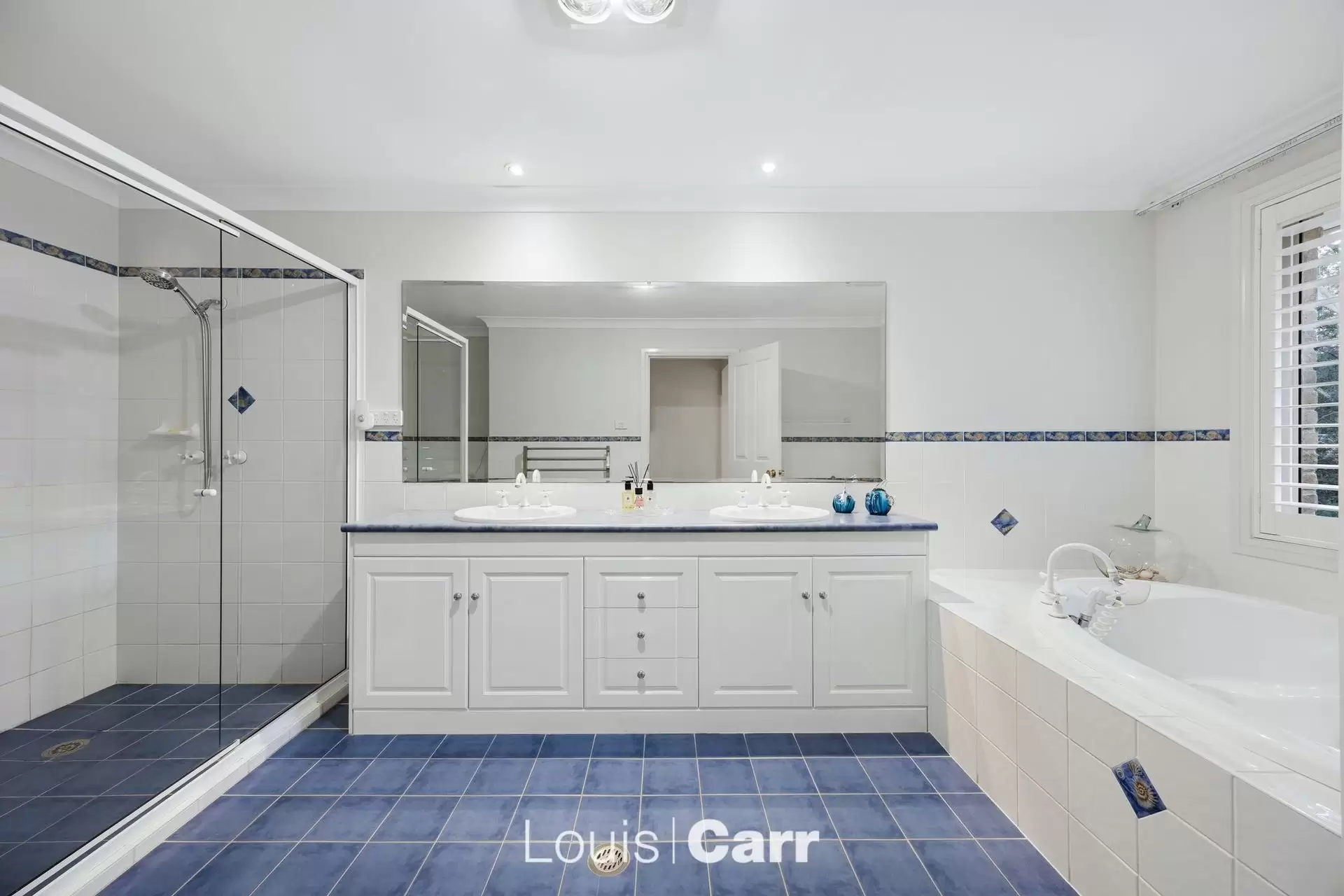7 Neville Court, Castle Hill For Sale by Louis Carr Real Estate - image 32