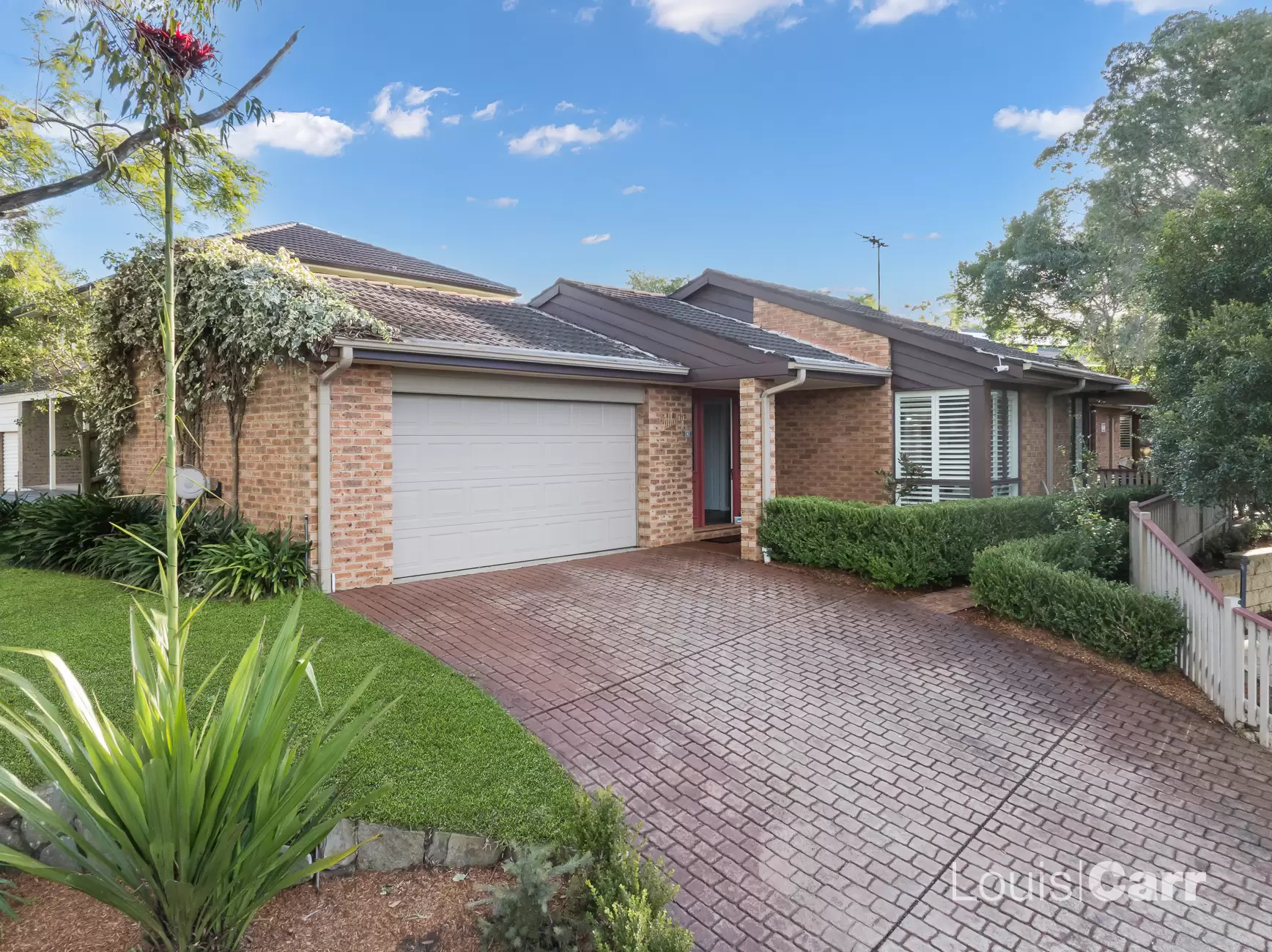 17 Fallon Drive, Dural For Sale by Louis Carr Real Estate - image 2