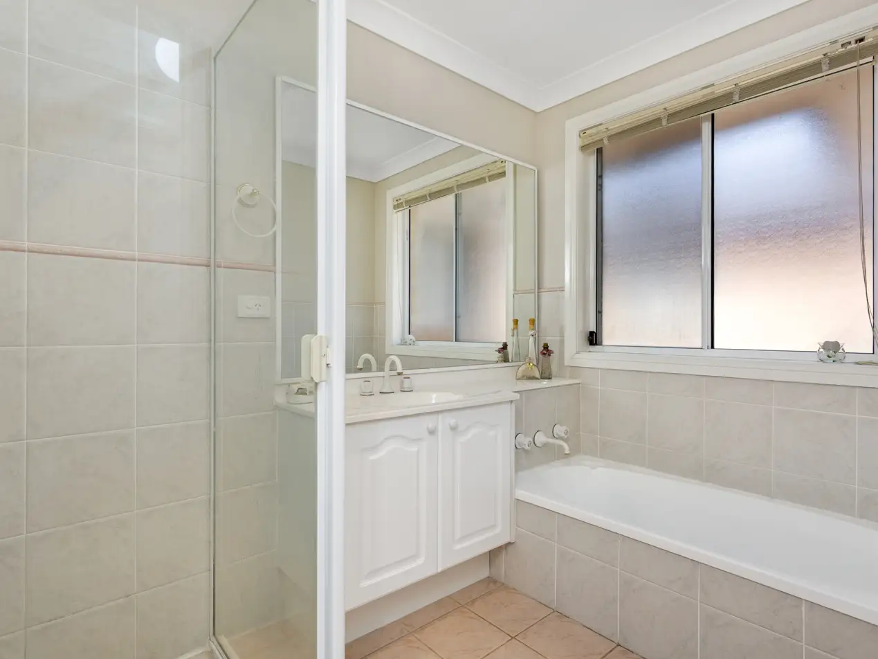 64 Ravensbourne Circuit, Dural Sold by Louis Carr Real Estate - image 6