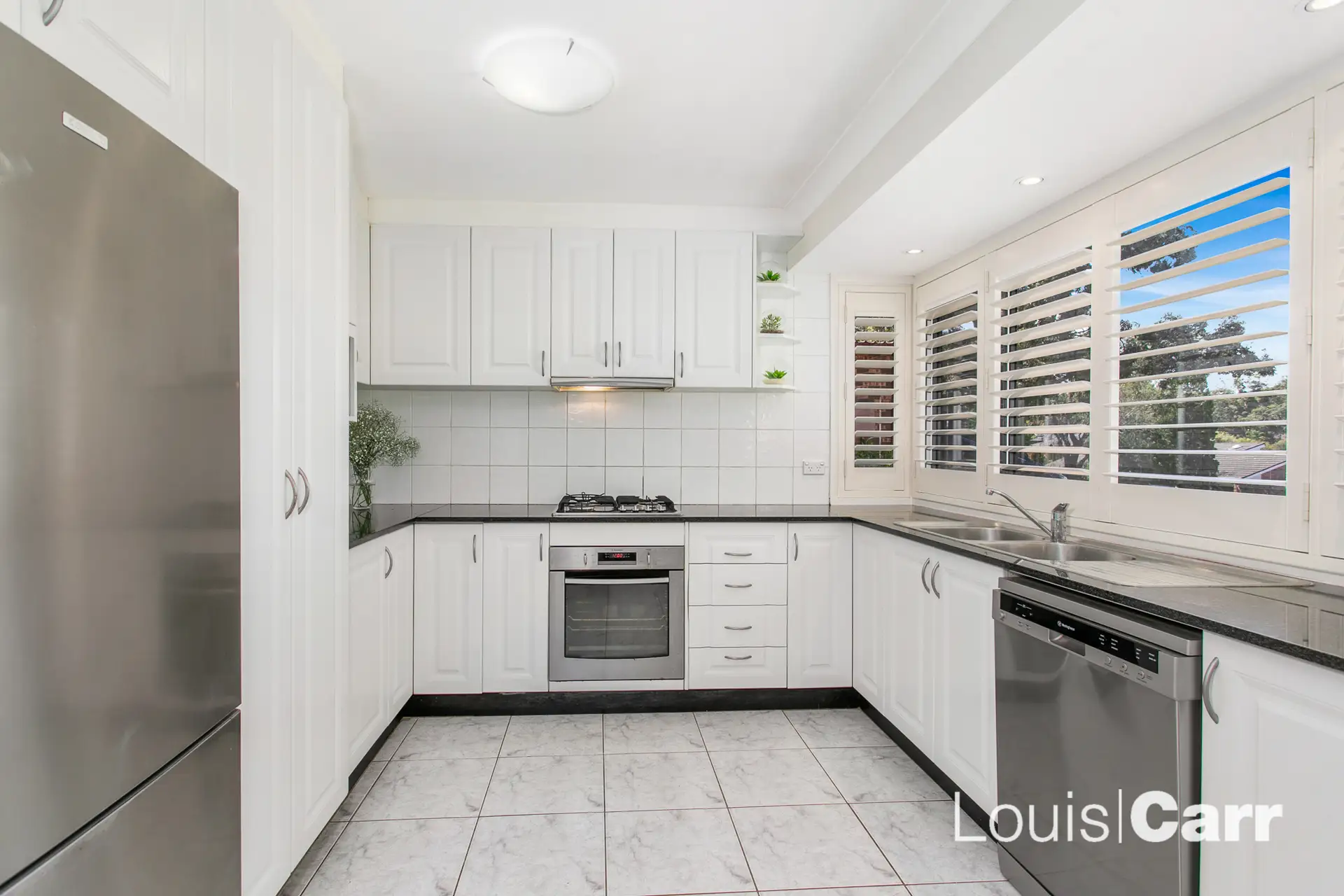17 Tamarisk Crescent, Cherrybrook Sold by Louis Carr Real Estate - image 4
