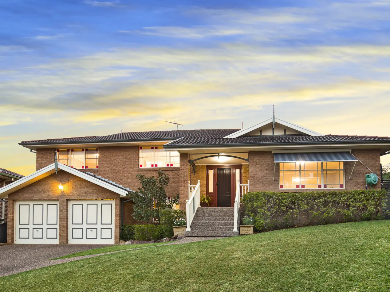 9 Phoenix Close, Castle Hill Sold by Louis Carr Real Estate - image 1