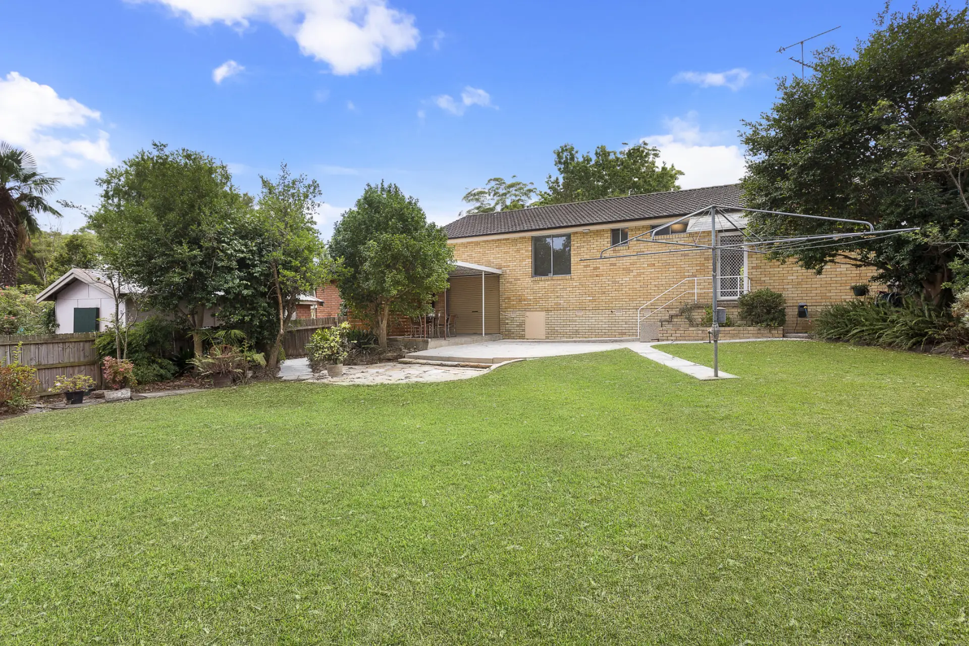 31 Star Crescent, West Pennant Hills Sold by Louis Carr Real Estate - image 3