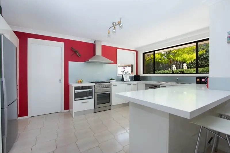 15 Gavin Place, Cherrybrook Sold by Louis Carr Real Estate - image 2