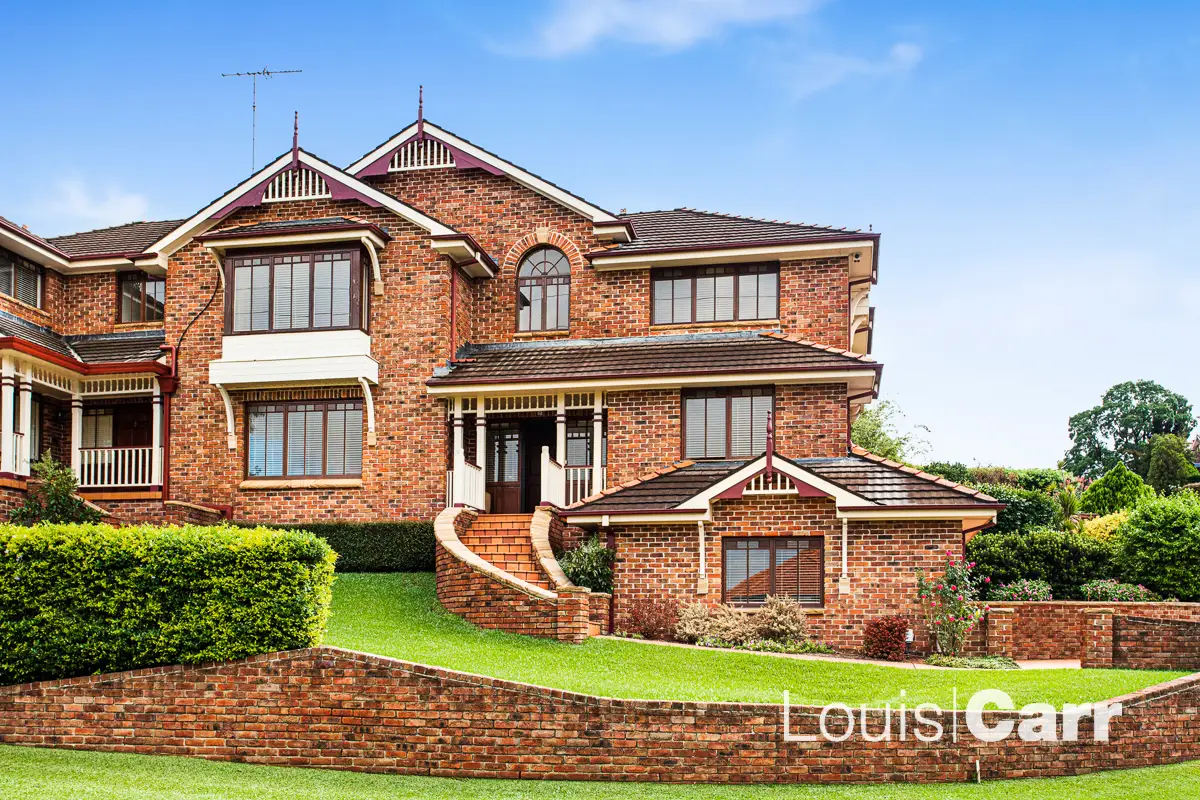 6b Glenfern Close, West Pennant Hills Sold by Louis Carr Real Estate - image 1